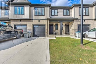 Building Photo - 601 Lions Park Dr
