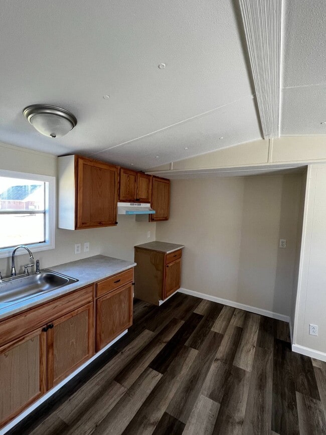 Building Photo - 103 Hussey Mhp Ln