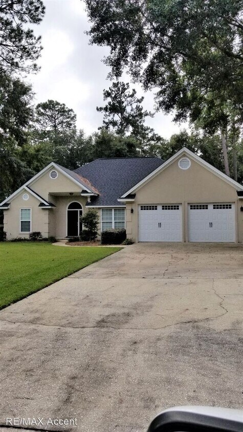 Primary Photo - 3 br, 2 bath House - 370 Oxford Drive