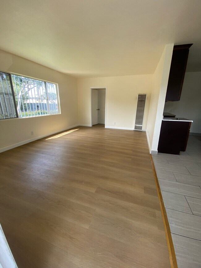 Foto del edificio - 3201 Bartdon Ave