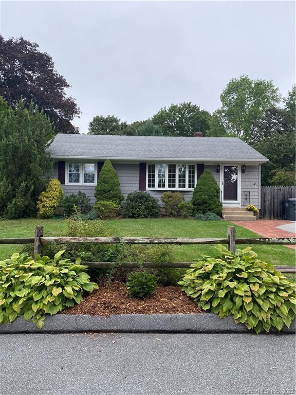 8 Overlook Ave, Groton, CT 06355 House Rental in Groton, CT