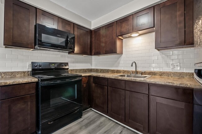 Foto del edificio - Sterling Hill Apartments