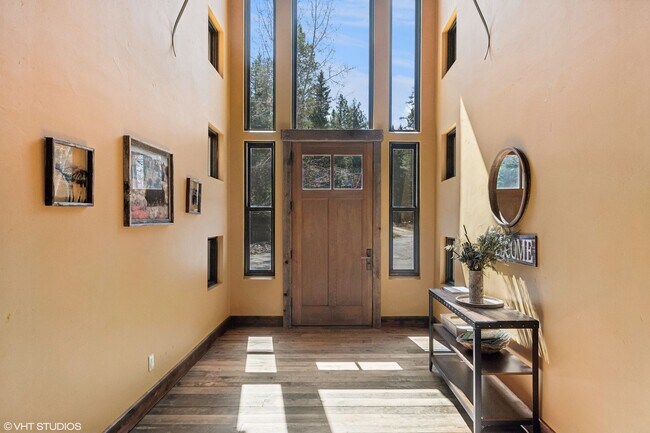 Foto del edificio - Charming 4 bedroom Home in Whitefish on 3 Acres