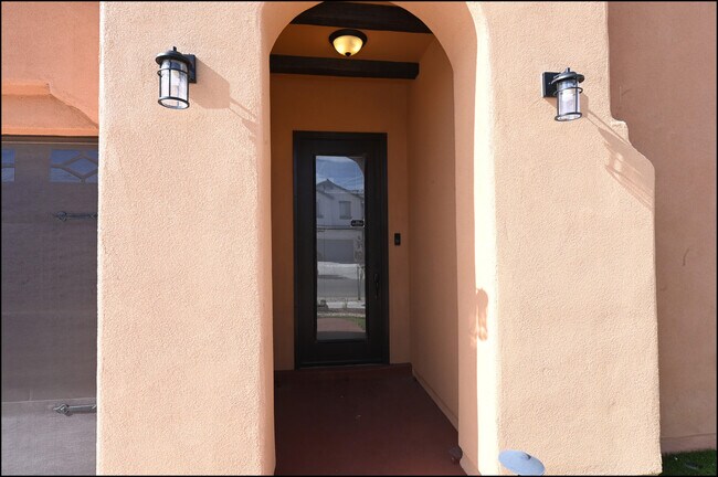 Foto del edificio - 1149 Stoke St