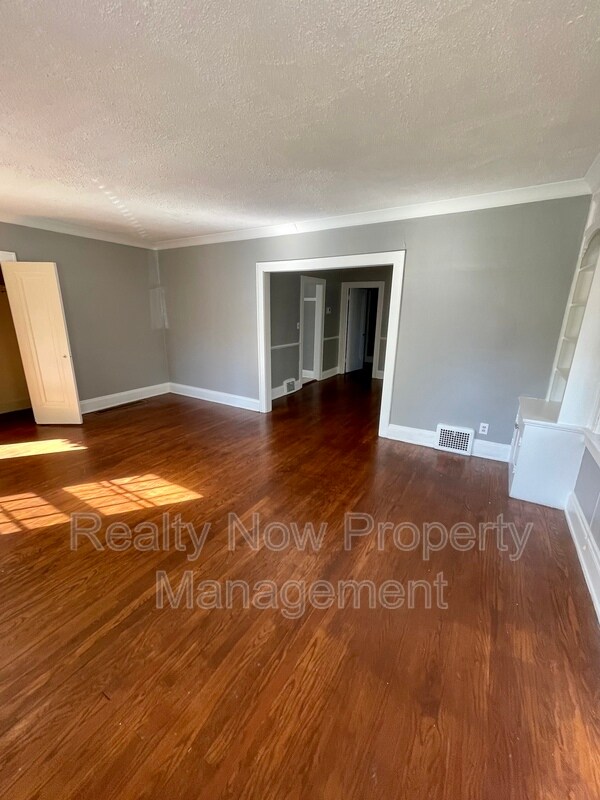 3560 Avalon Rd Unit 1, Shaker Heights, OH 44120 Condo for Rent in