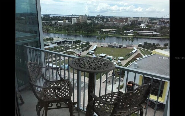 Foto del edificio - 777 N Ashley Dr