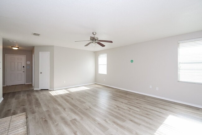 Building Photo - 3969 Irish Setter Dr