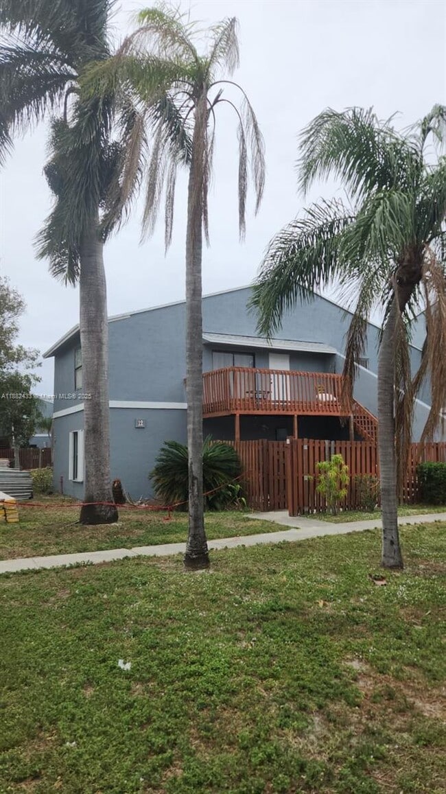 Building Photo - 12 N Crossings Cir