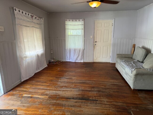 Foto del edificio - 41 Hollis Heights