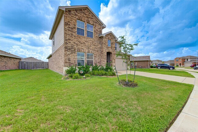 Foto del edificio - 21315 Sleepy Willow St
