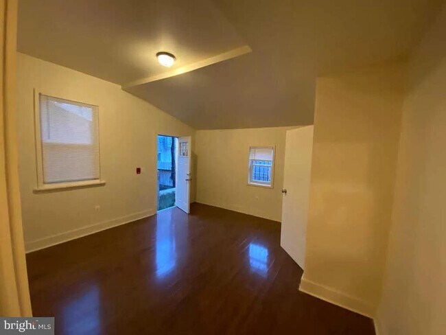 Building Photo - 2106 N Hancock St