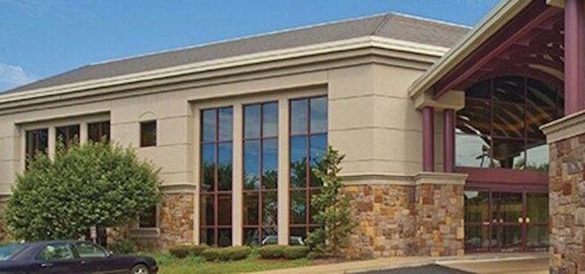 Building Photo - 2602 Wilmington Rd
