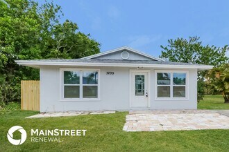 Building Photo - 3299 SE Garden St Building Photo - 3299 SE Garden St