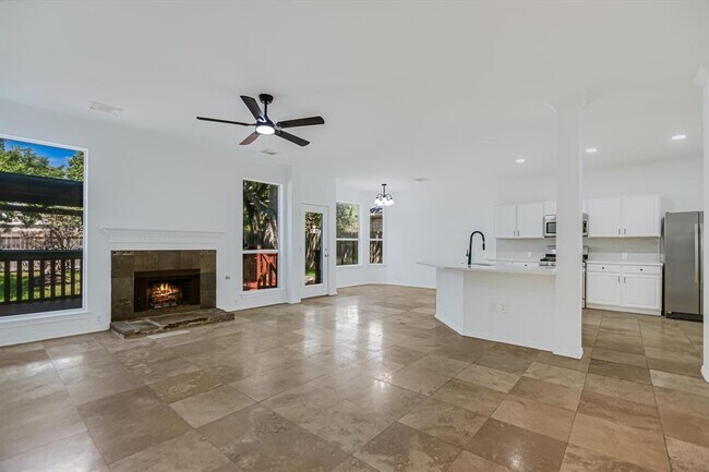Building Photo - 2103 Kimra Ln