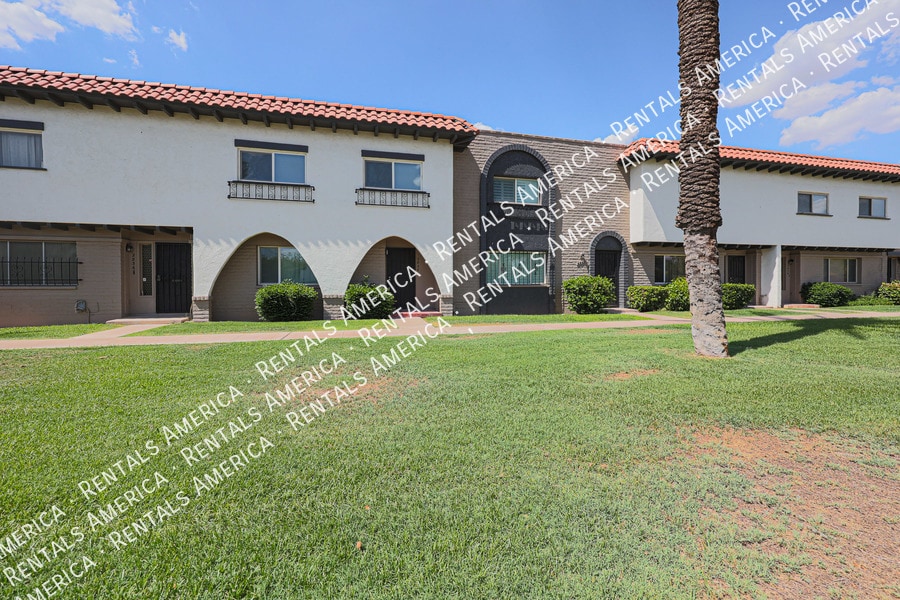 Primary Photo - Beautiful Move in Ready Home!