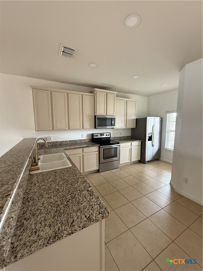 Foto del edificio - 202 Posey Pass