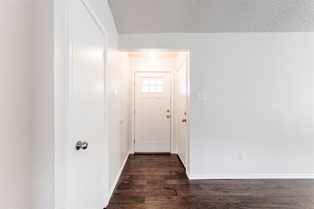 Foto del edificio - 149 Brockway Dr