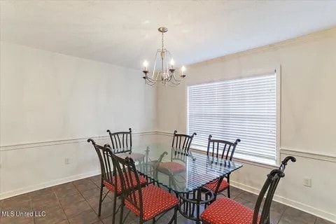 Building Photo - 631 Live Oak Dr