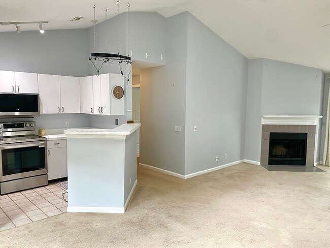 Foto del edificio - 152 Tyson Commons Ln