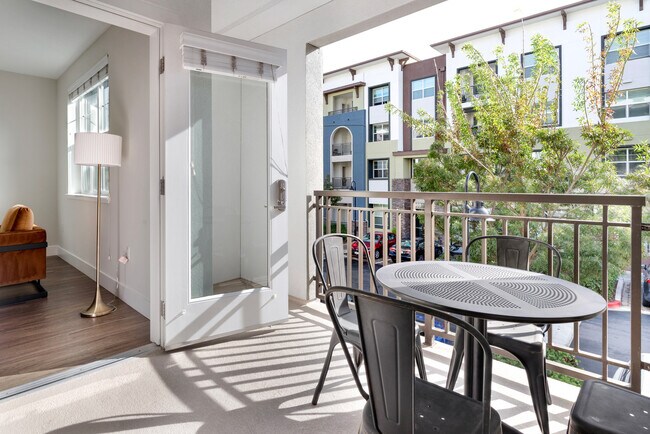 Foto del edificio - 3889 Artist Walk Common