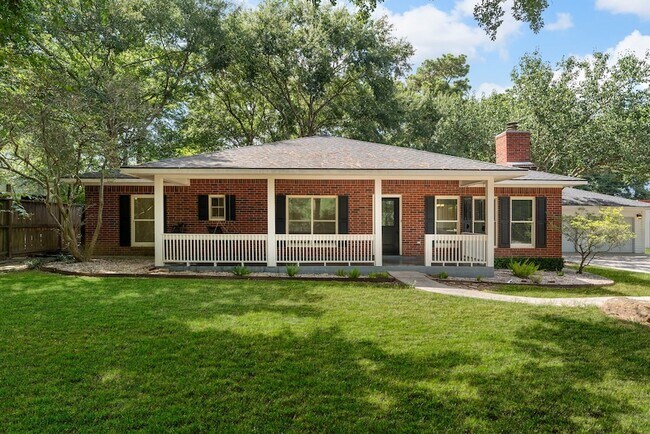 Foto del edificio - 618 W Rollingwood St
