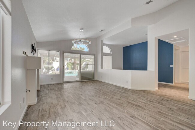 Foto del edificio - 2 br, 2 bath House - 9633 Ann Arbor Ln