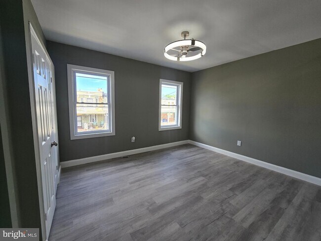 Foto del edificio - 6022 Pine St