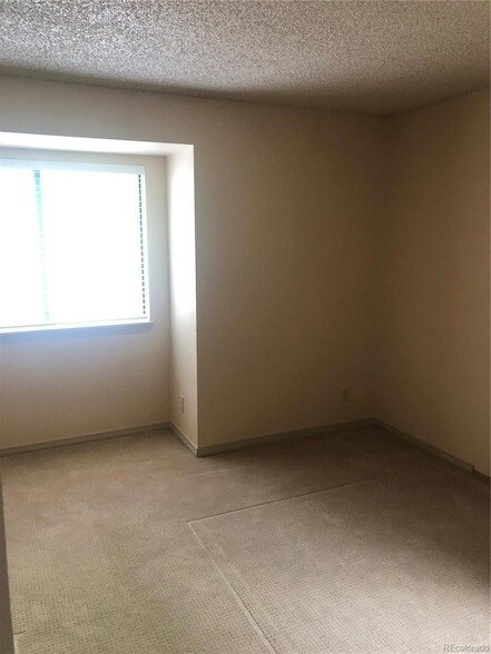 Foto del edificio - 6380 S Boston St