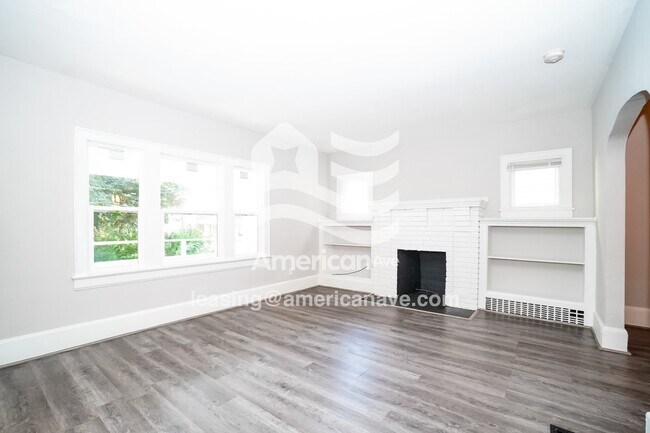 Foto del edificio - 985 Delia Ave