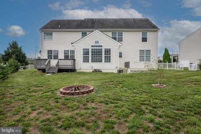 Building Photo - 73 Anthony Taylor Way