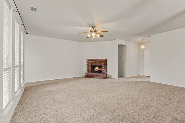 Foto del edificio - 1941 Harvester Dr