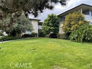 Building Photo - 945 S Orange Grove Blvd