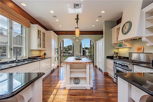 Building Photo - 266 Little Harbour Ln