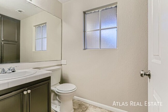 Foto del edificio - 8336 Cabin Peak St