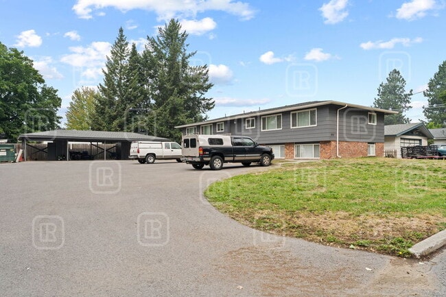 Building Photo - 3223 N 7th St