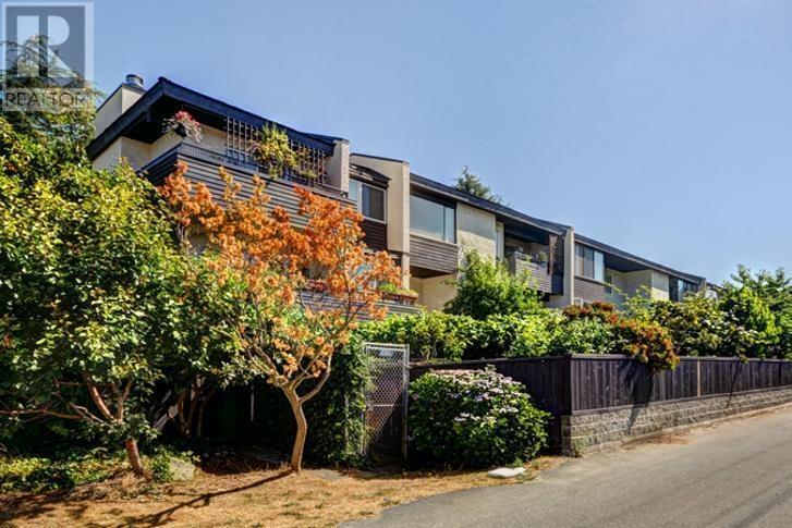 Photo principale - 1420 E 8th Ave