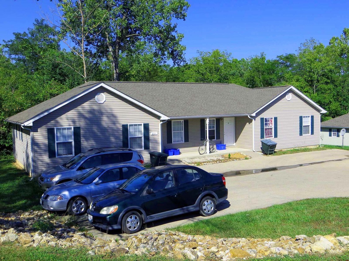 2003 Vienna Rd Unit 2003A Vienna Rd, Rolla, MO 65401 Apartment for