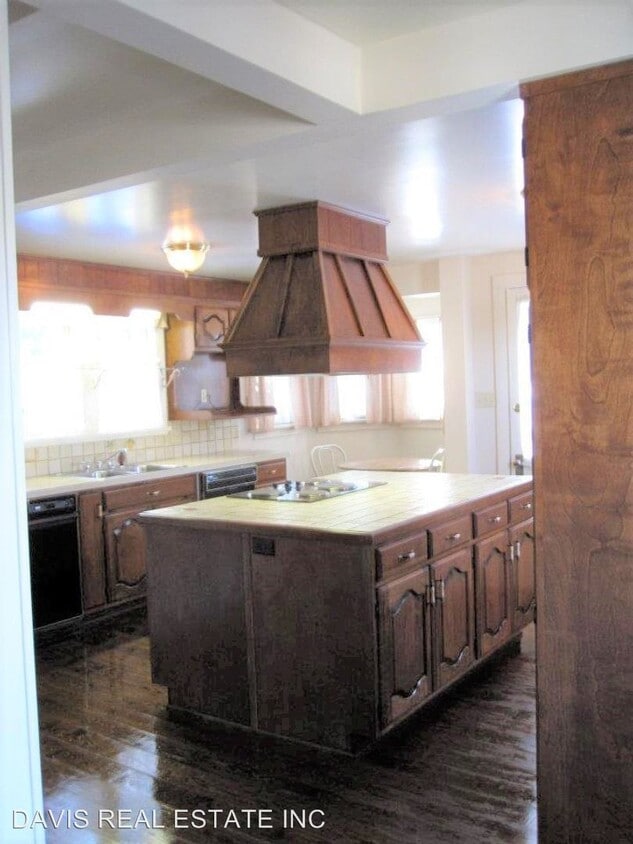 41 N Fairview St, Lock Haven, PA 17745 Room for Rent in Lock Haven