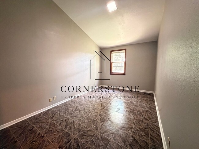 Foto del edificio - 2540 S Edgewood Dr