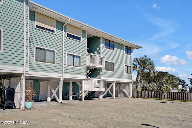 Foto del edificio - 202 Lewis Dr