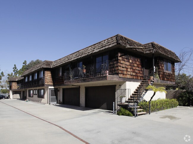 Building Photo - 2078 Garden Ln