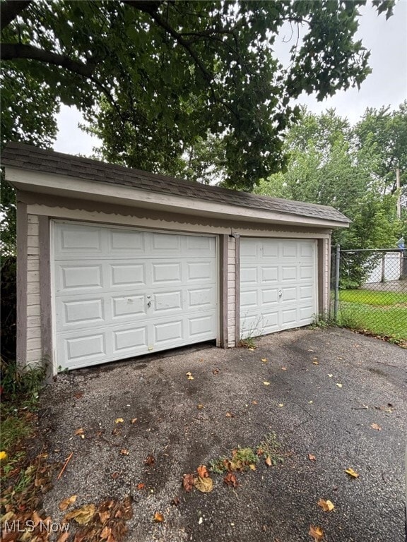 Building Photo - 4271 Rocky River Dr