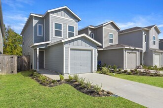 Building Photo - 21455 Carosella Dr