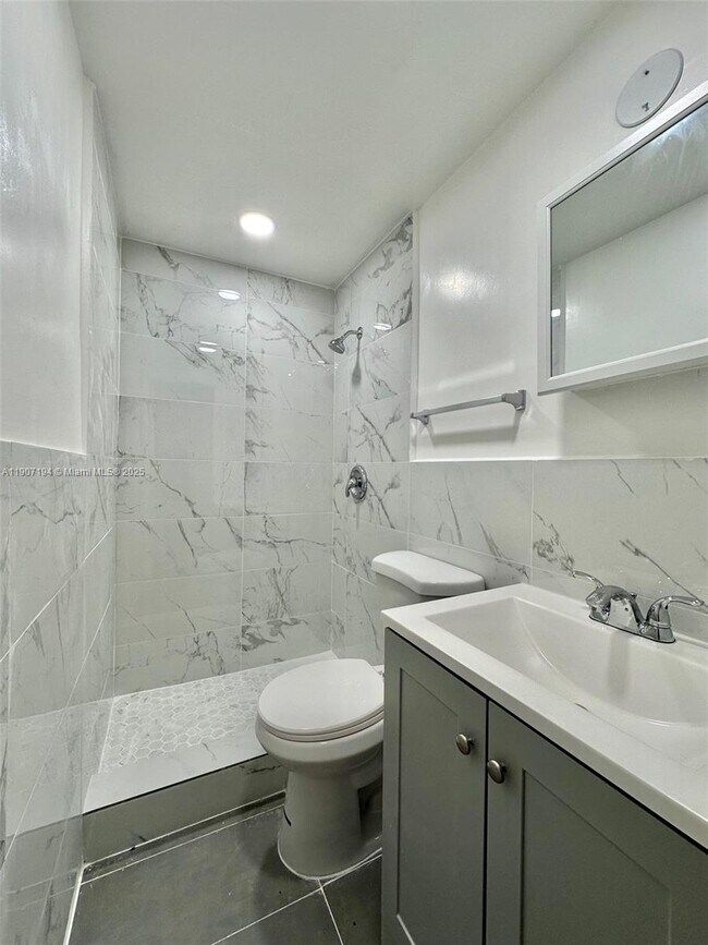 Foto del edificio - 5545 N Miami Ave