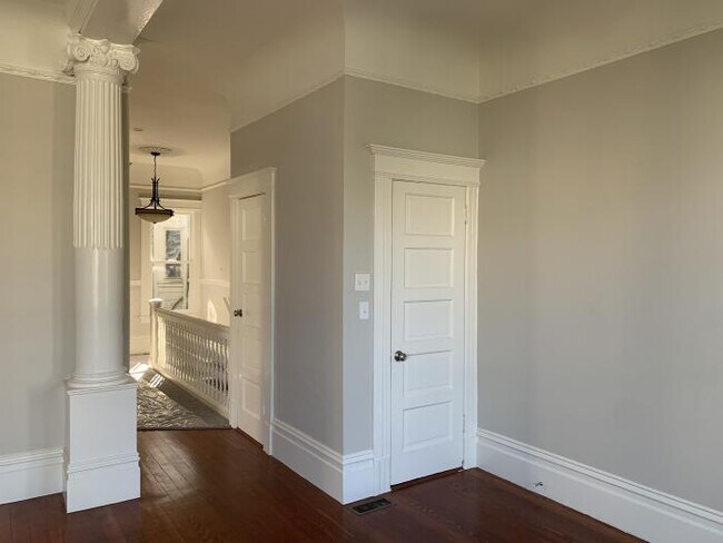 Building Photo - 4 bedroom in San Francisco CA 94117