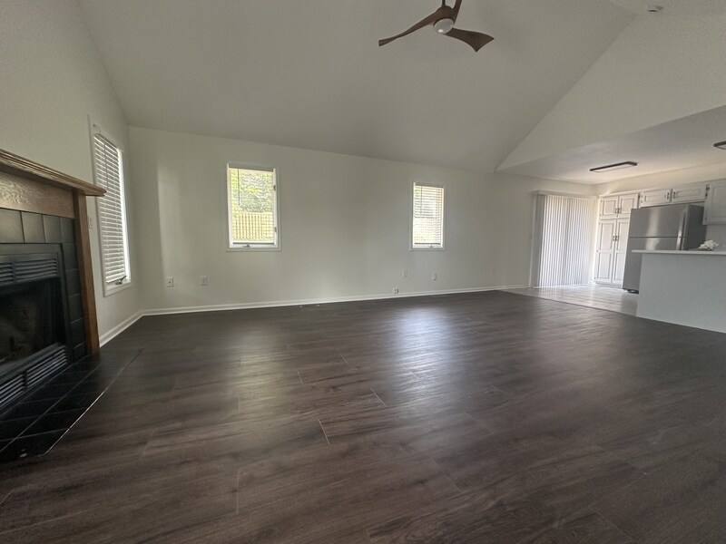 Foto principal - 3410 Augusta Dr