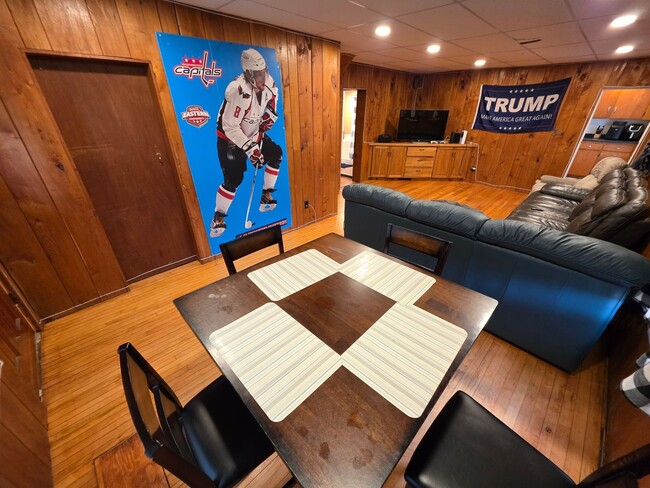 Foto del edificio - 639 Hudson St