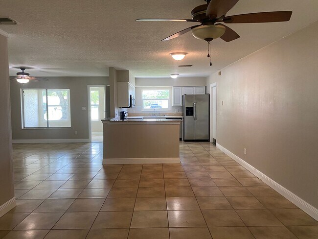 Building Photo - Single family home in  Williamsburg, Montp...