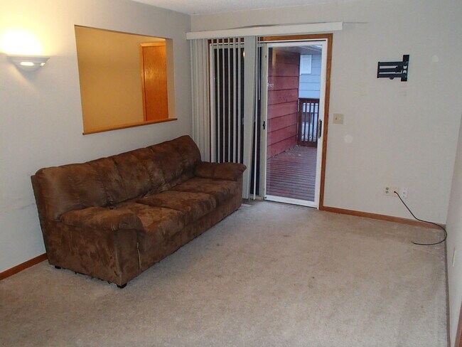 Foto del edificio - 2527 23rd Ave NW