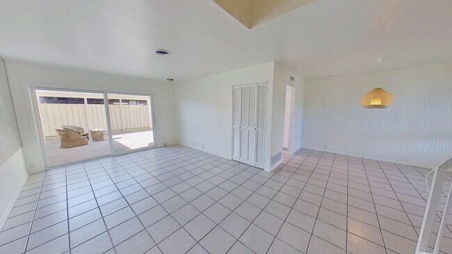 Foto del edificio - Coming soon! Renovated 3 Bedroom, 2.5 Bath...